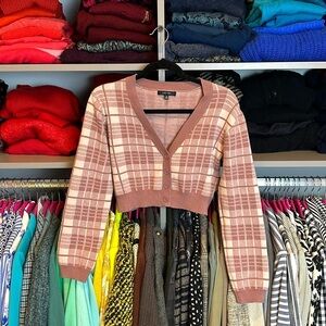 Love Tree mauve and pink plaid long sleeve v neck cropped cardigan size M